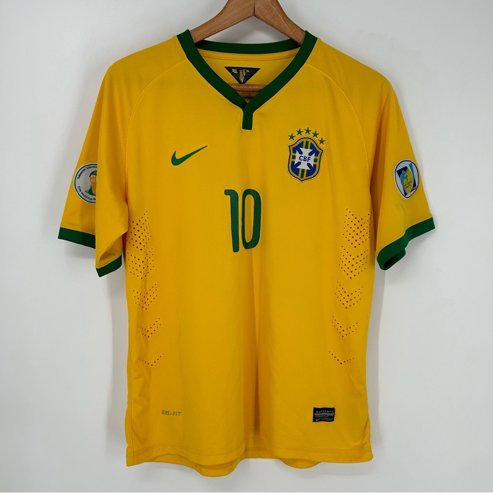 Brazil Soccer Jersey Neymar Jr Mens Medium 2014 Home Kit Football #10 Nike